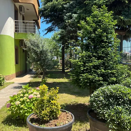 Seyran Seaside Apartments- 2-garden Floor Villa *